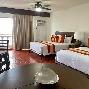 https://costa-sur-resort-classico-collection-by-sonesta.hotelspuertovallarta.org